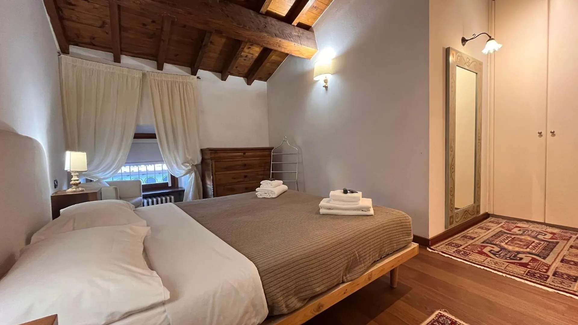 Appartamento Piazza Erbe Lodge Verona Italia