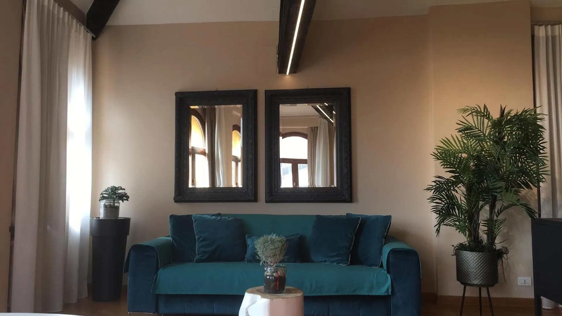 Piazza Erbe Lodge Verona Appartamento