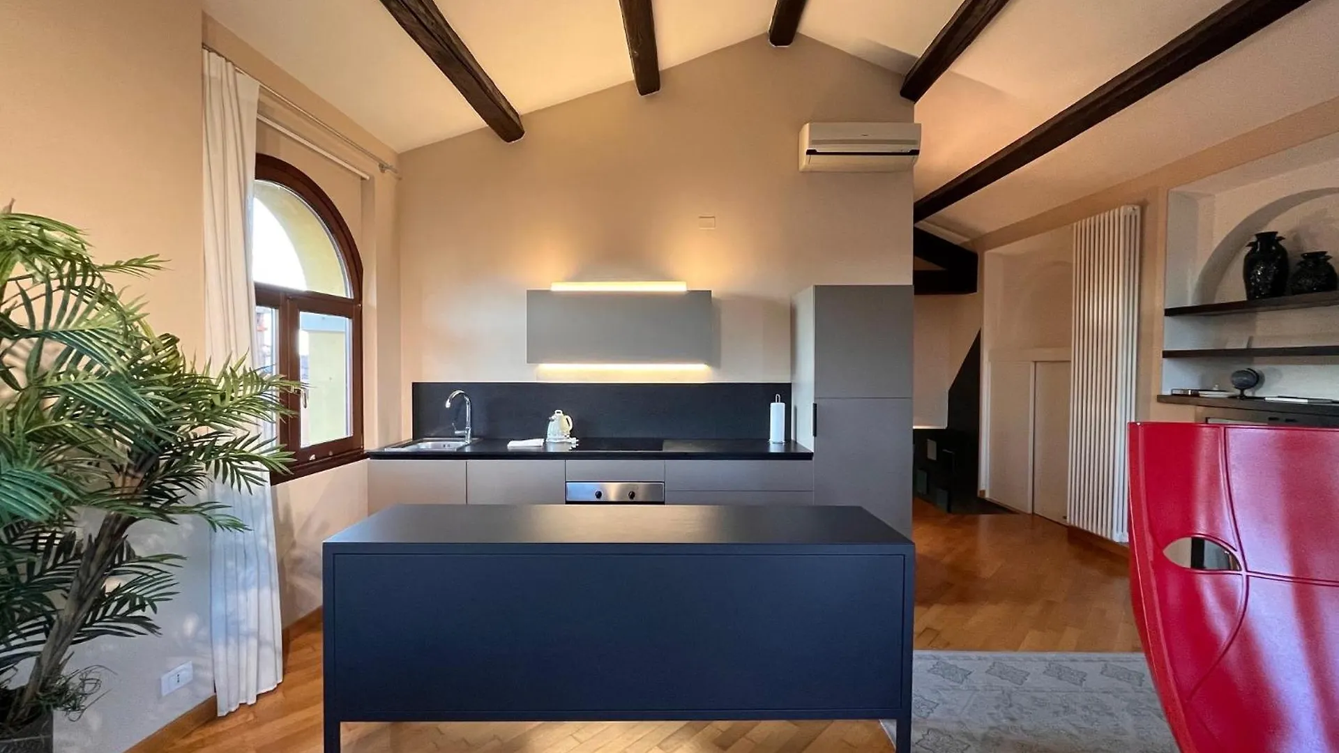 Piazza Erbe Lodge Verona Apartmán