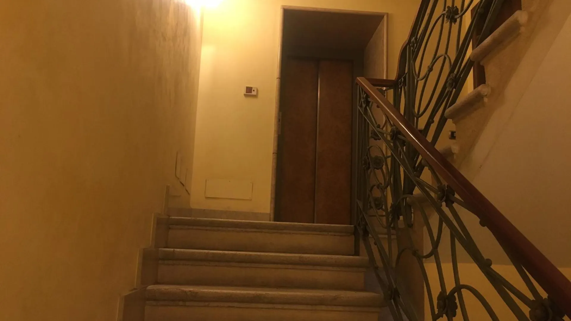 Piazza Erbe Lodge Verona 0*,