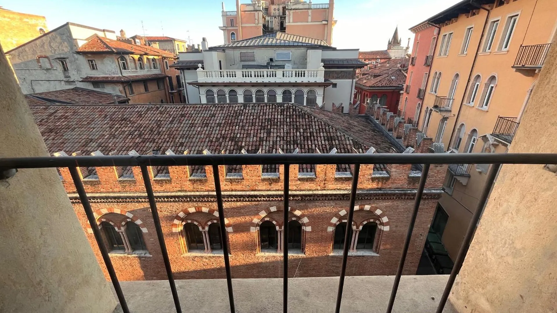 Piazza Erbe Lodge Verona 0*,